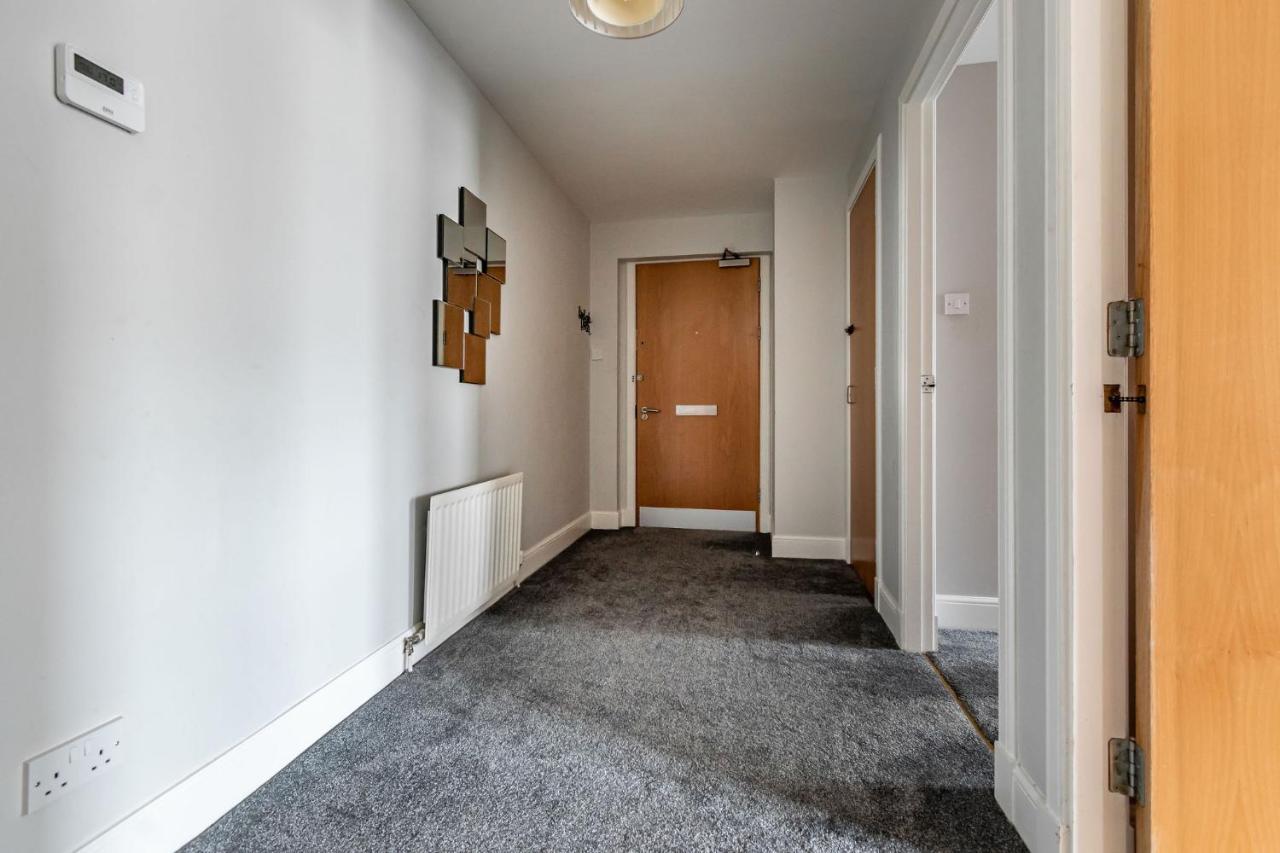 Appartement Amazing - Cables Wynd Near The Shore - Free Parking *