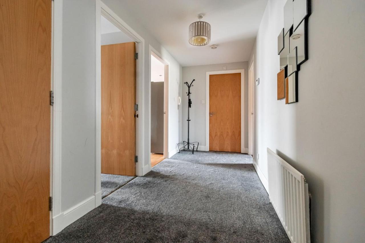 Appartement Amazing - Cables Wynd Near The Shore - Free Parking